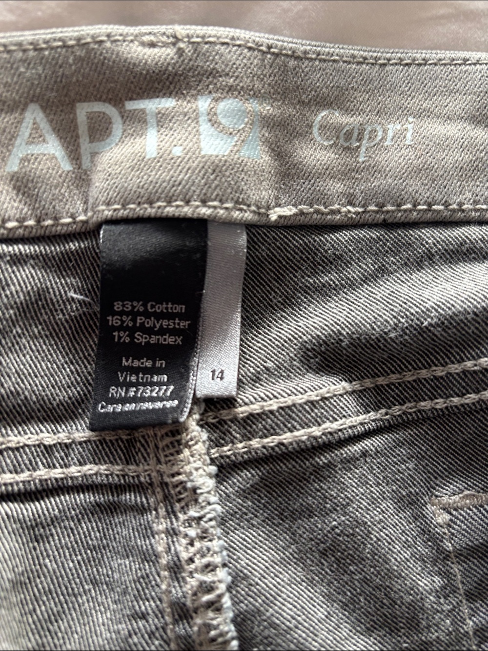 Apt. 9 Women's Gray Cropped Skinny Jeans with Ankle Zips 14 - Picture 7 of 7